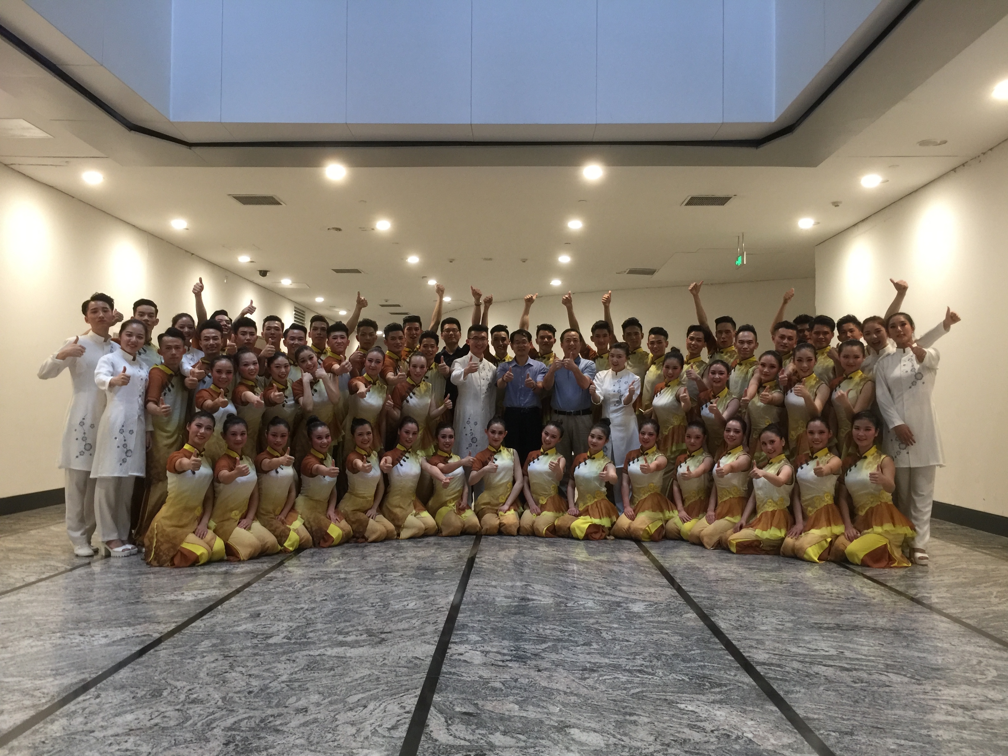 赛后合影.jpg 赛后合影.jpg