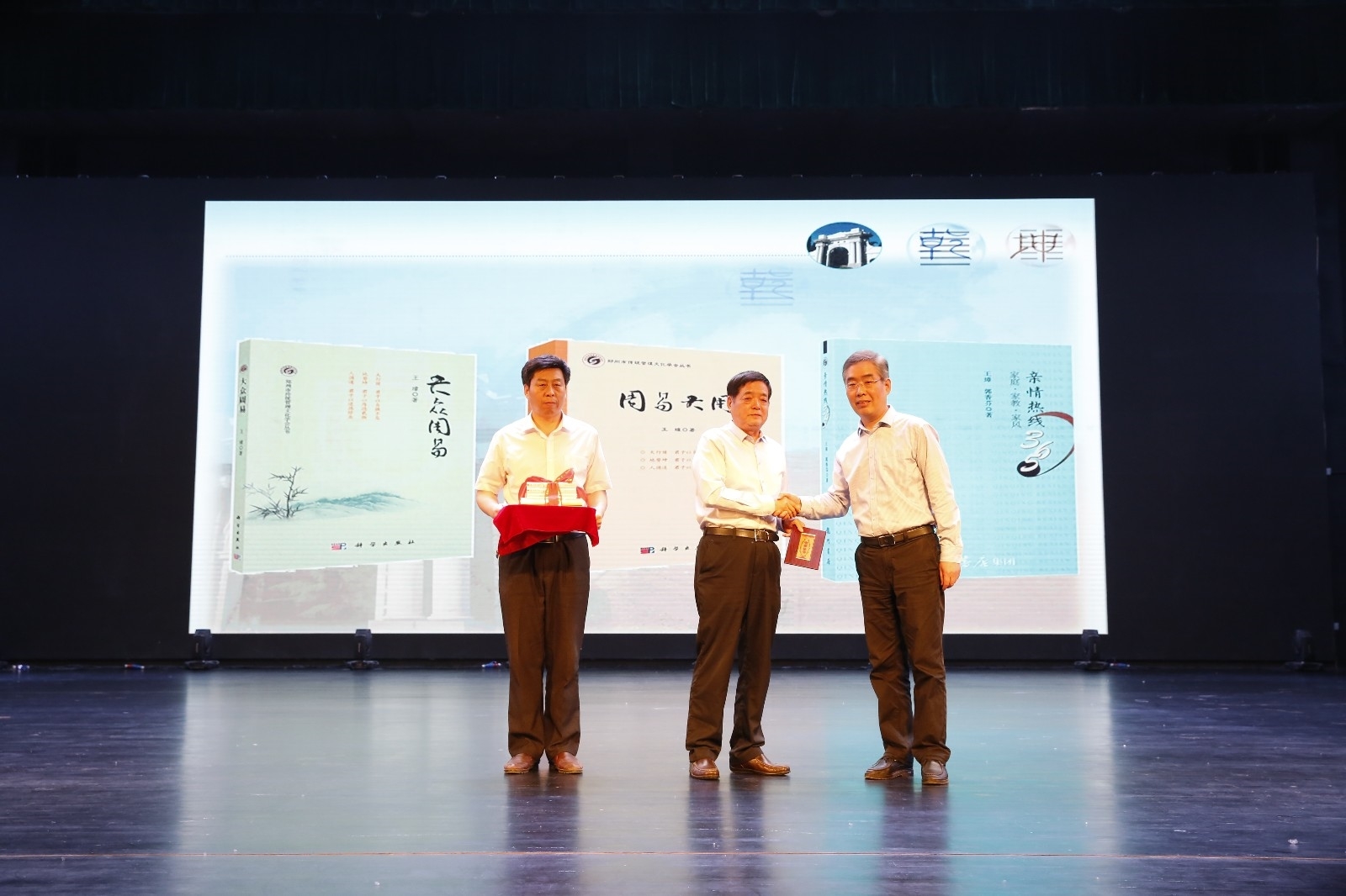 _Z1B6378.JPG _Z1B6378.JPG