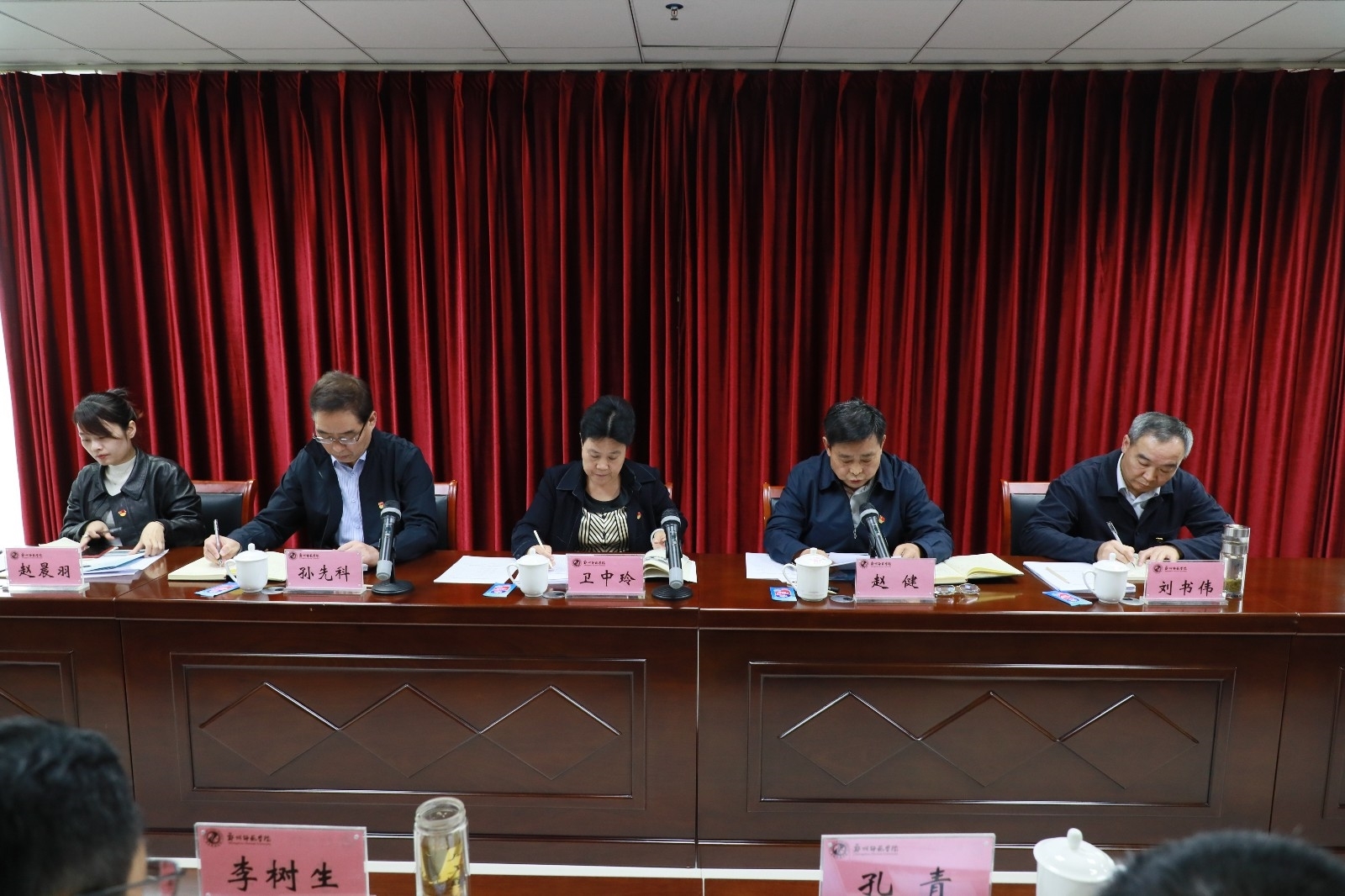 01(12).JPG 01(12).JPG