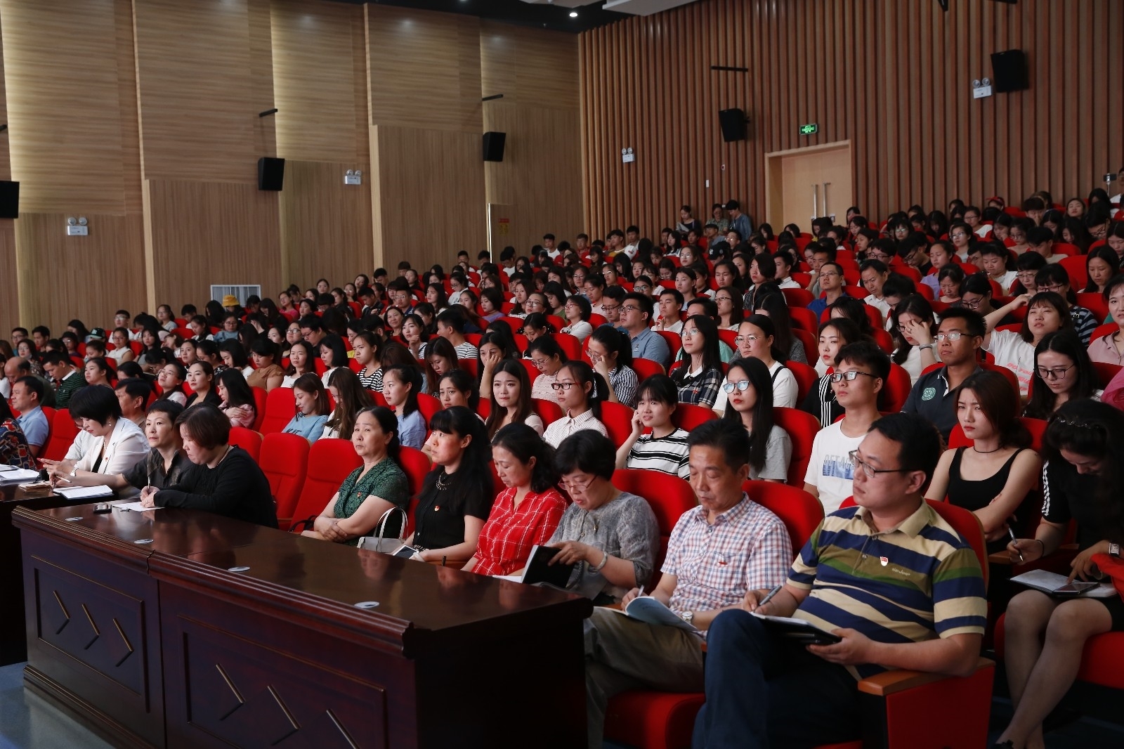 _Z1B0390.JPG _Z1B0390.JPG