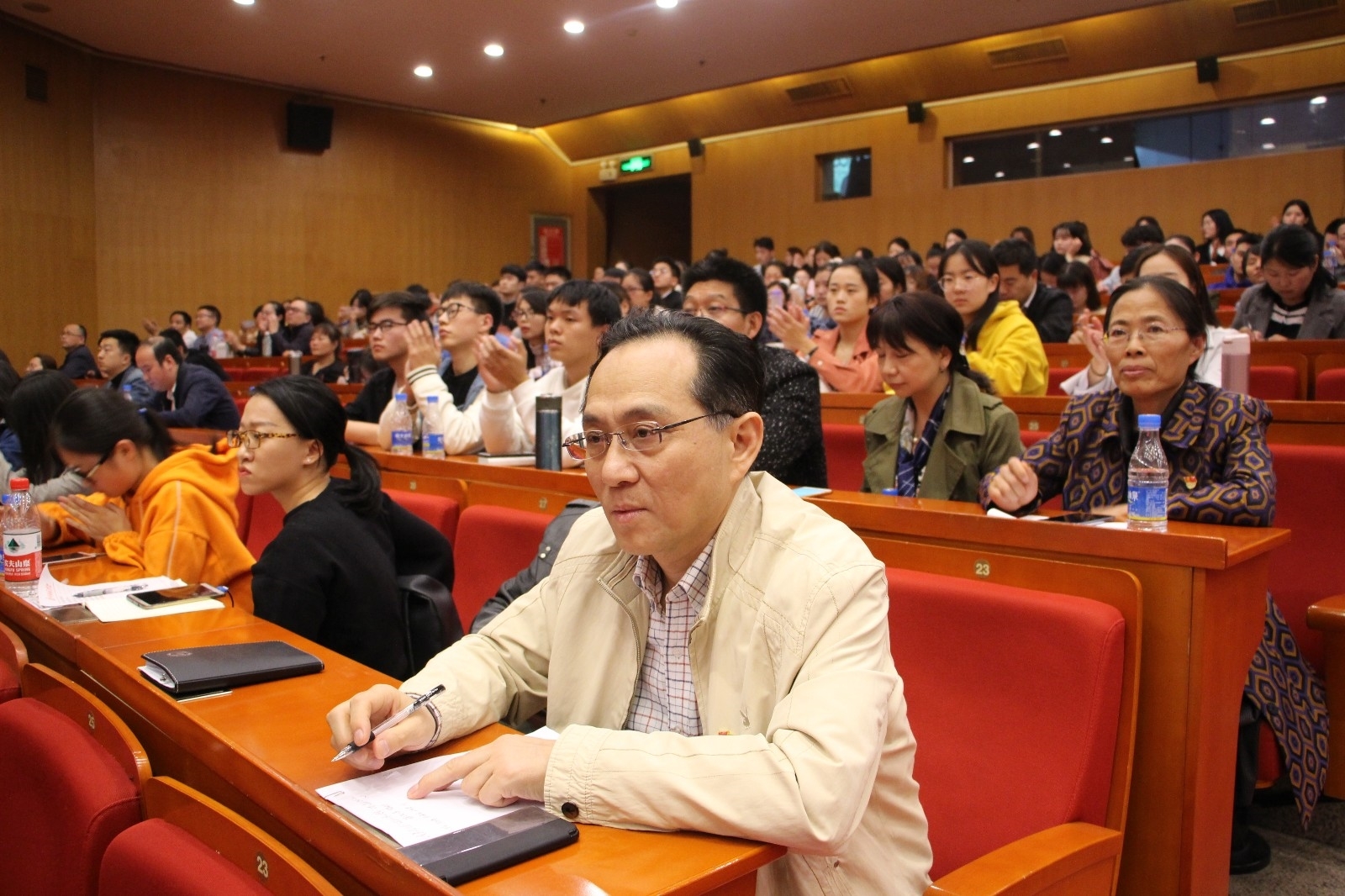 90b449809b3f0c38fda58bc40a9480e.jpg 90b449809b3f0c38fda58bc40a9480e.jpg